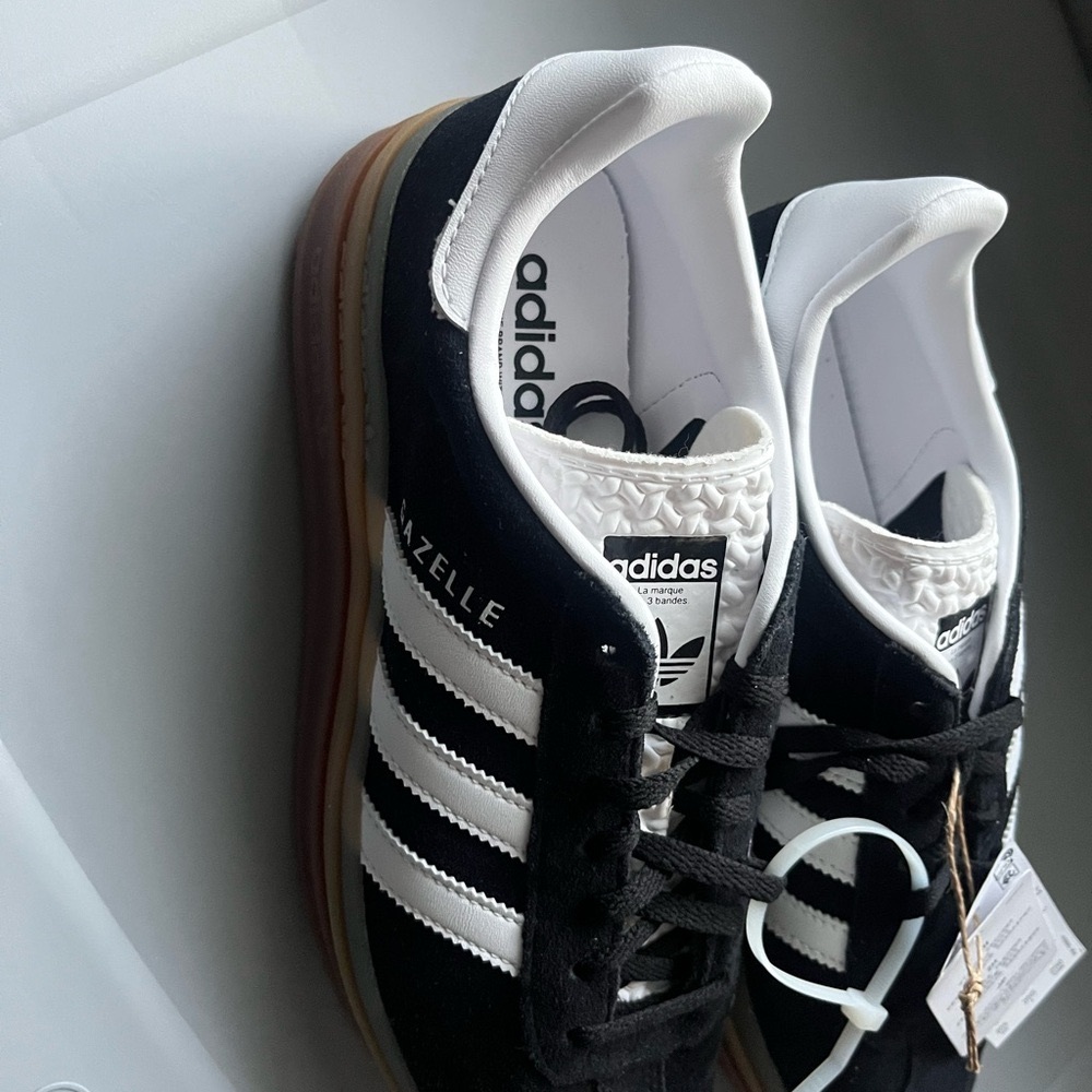 Adidas Gazelle Women's Black & White Classic Sneaker